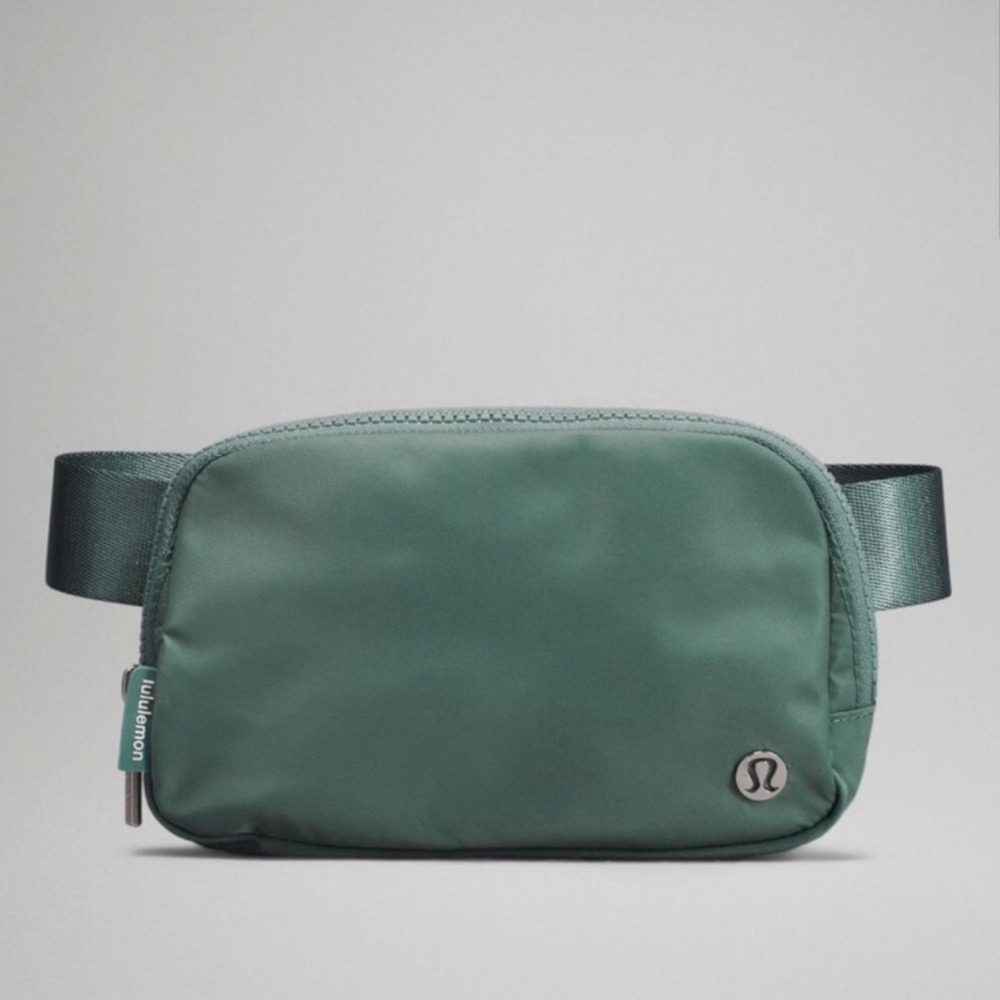 Lululemon Everywhere Belt Bag New With Tag - Picture 4 of 12